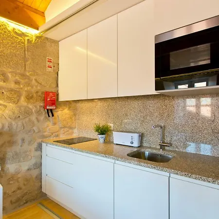 Ribeira Apartman *